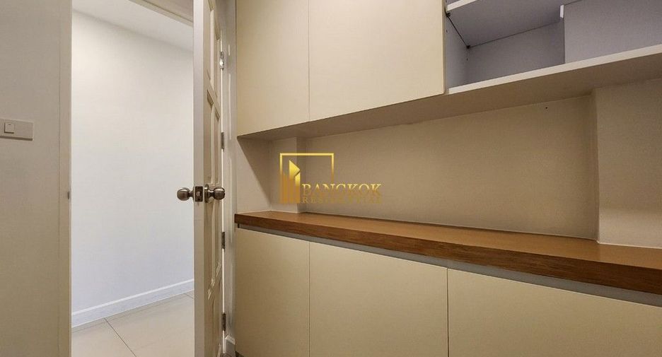 Reihenhaus zur Miete mit 3 Zimmer in Watthana, Bangkok
