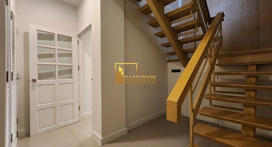 Reihenhaus zur Miete mit 3 Zimmer in Watthana, Bangkok