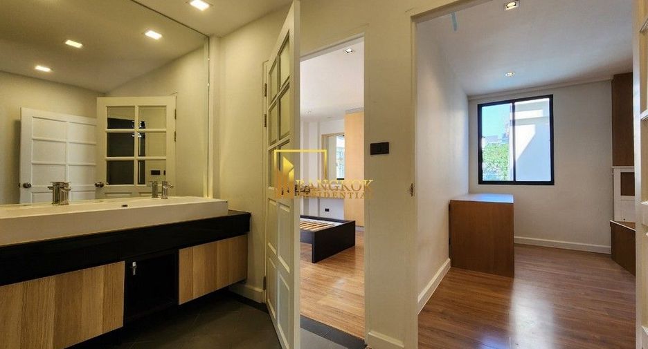 Reihenhaus zur Miete mit 3 Zimmer in Watthana, Bangkok
