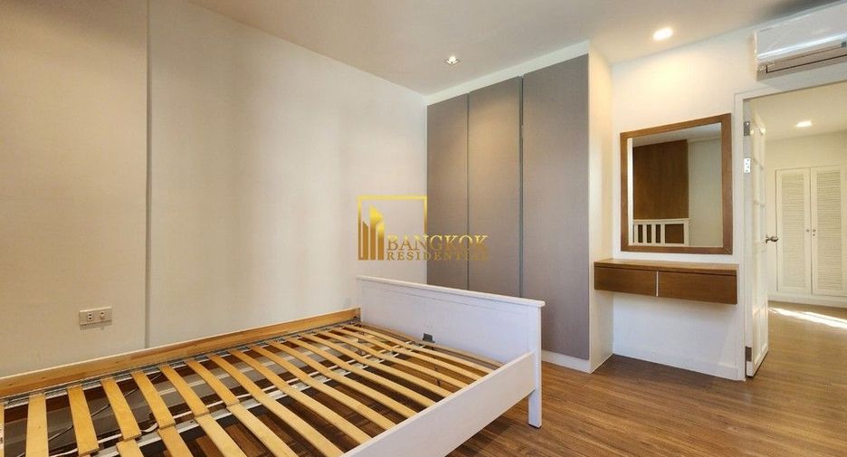 Reihenhaus zur Miete mit 3 Zimmer in Watthana, Bangkok