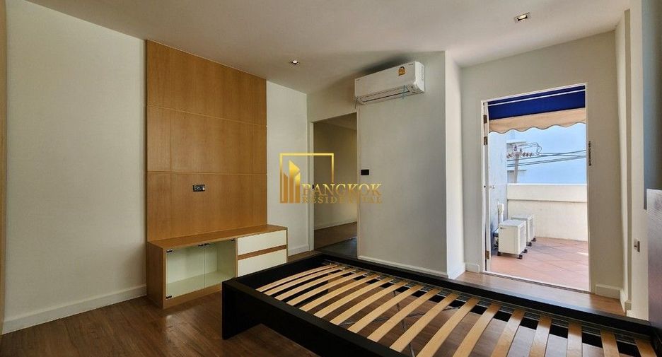 Reihenhaus zur Miete mit 3 Zimmer in Watthana, Bangkok