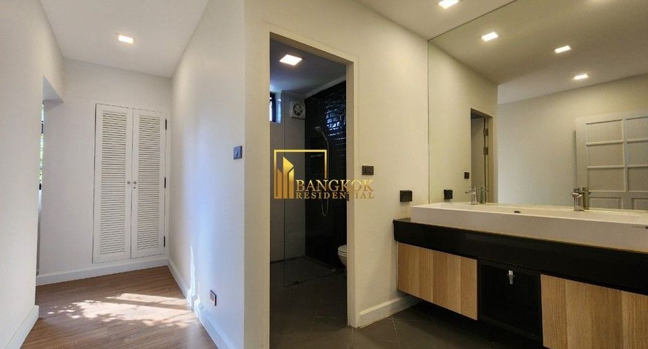 Reihenhaus zur Miete mit 3 Zimmer in Watthana, Bangkok