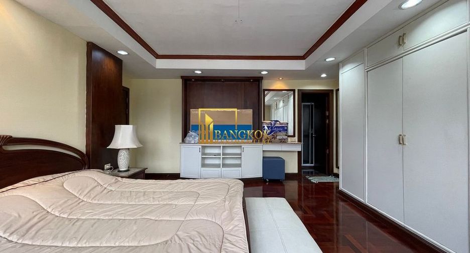 À louer 2 chambres condo à Watthana, Bangkok