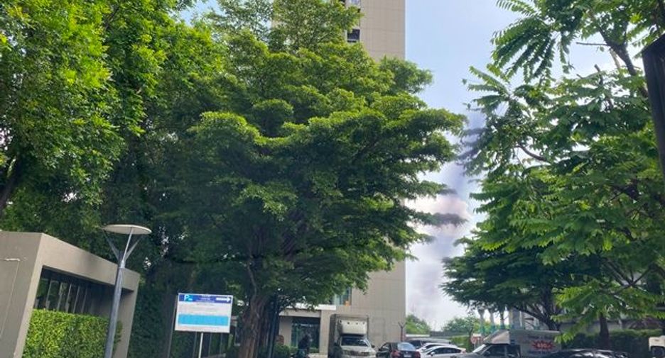 For sale studio condo in Bang Kapi, Bangkok