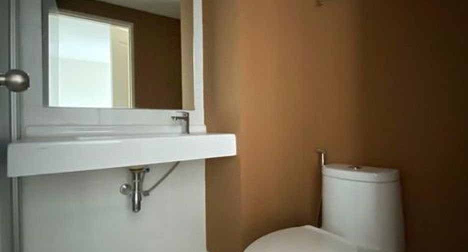 For sale studio condo in Bang Kapi, Bangkok