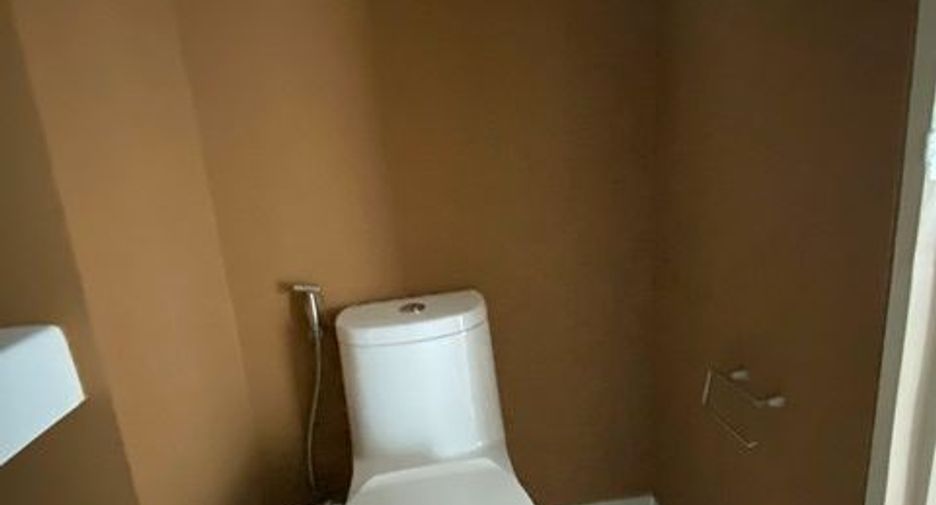 For sale studio condo in Bang Kapi, Bangkok