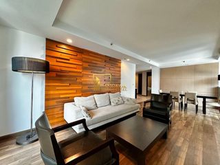 For rent 2 bedrooms condo in Pathum Wan, Bangkok