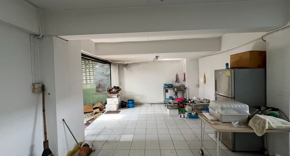 For sale retail Space in Bueng Kum, Bangkok