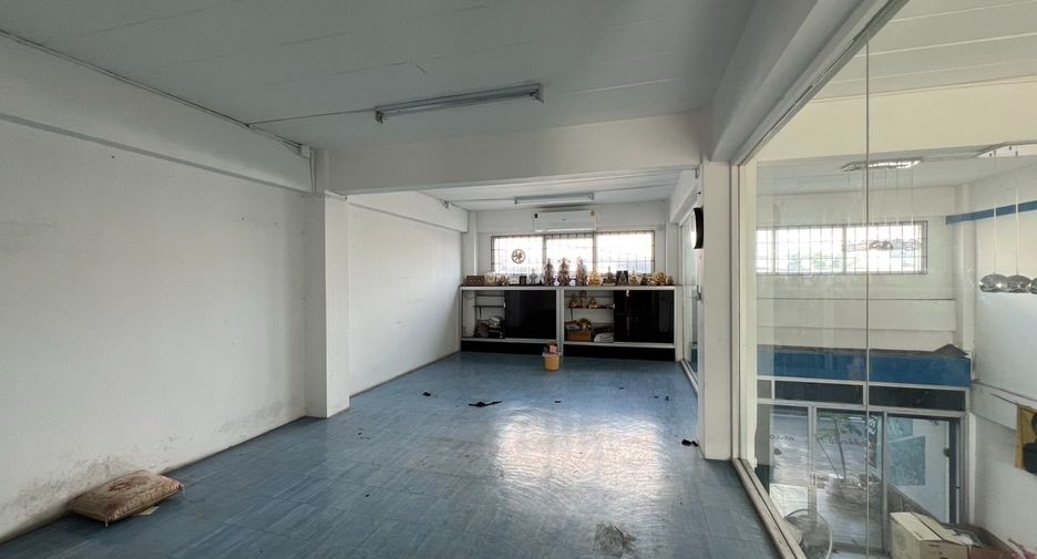 For sale retail Space in Bueng Kum, Bangkok