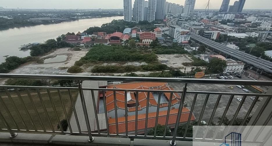For sale 2 bedrooms condo in Yan Nawa, Bangkok