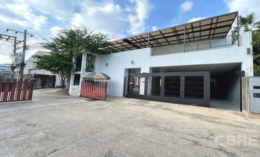 For sale 5 bedrooms house in Watthana, Bangkok