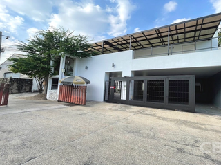 ขาย 5 ห้องนอน บ้านเดี่ยว ใน วัฒนา, กรุงเทพฯ