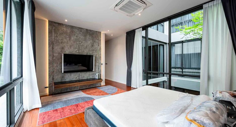 For rent 4 Beds house in Suan Luang, Bangkok