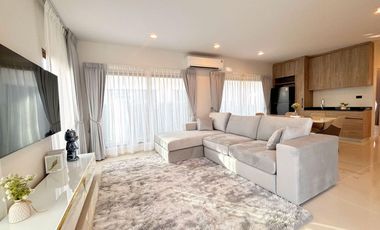 For rent 4 Beds house in Bang Kapi, Bangkok