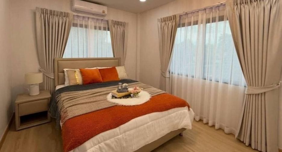 For sale 5 bed house in Ban Bueng, Chonburi