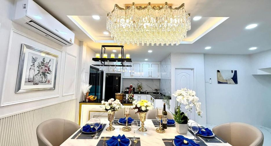 For sale 5 bed house in Ban Bueng, Chonburi