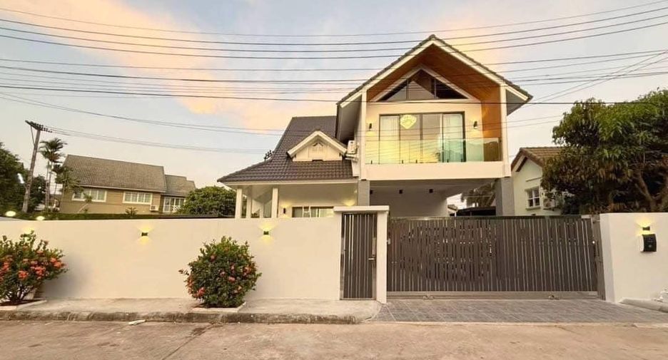 For sale 5 bed house in Ban Bueng, Chonburi