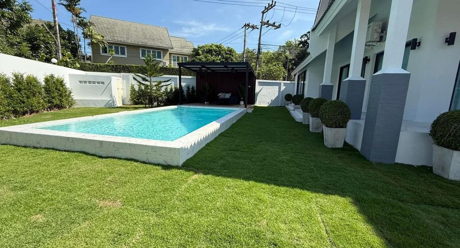 For sale 5 bed house in Ban Bueng, Chonburi