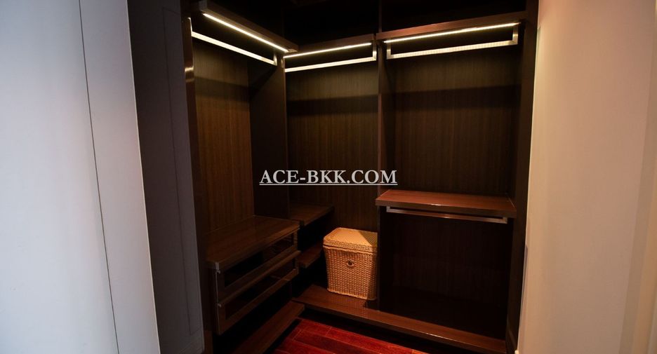 For rent and for sale 2 bedrooms condo in Khlong Toei, Bangkok