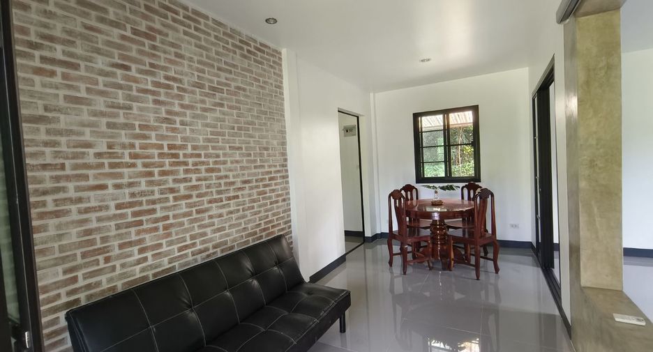 For rent and for sale 4 bedrooms house in San Kamphaeng, Chiang Mai