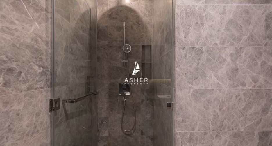 Wohnung zur Miete und zum Kauf mit 1 Zimmer in Pathum Wan, Bangkok
