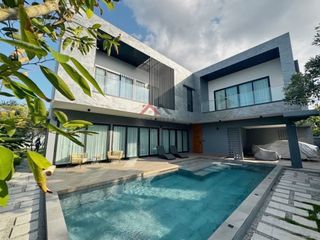 À vendre 4 chambres villa à Bang Lamung, Chonburi