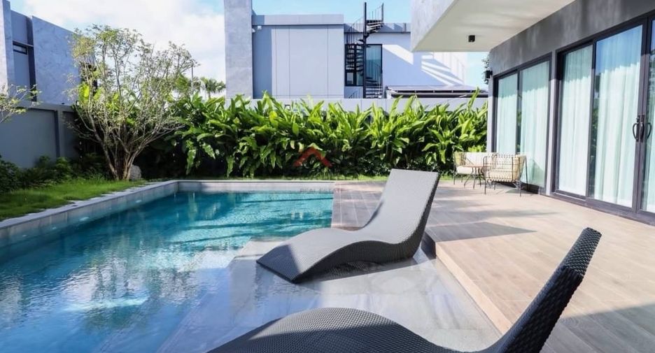 À vendre 4 chambres villa à Huay Yai, Pattaya