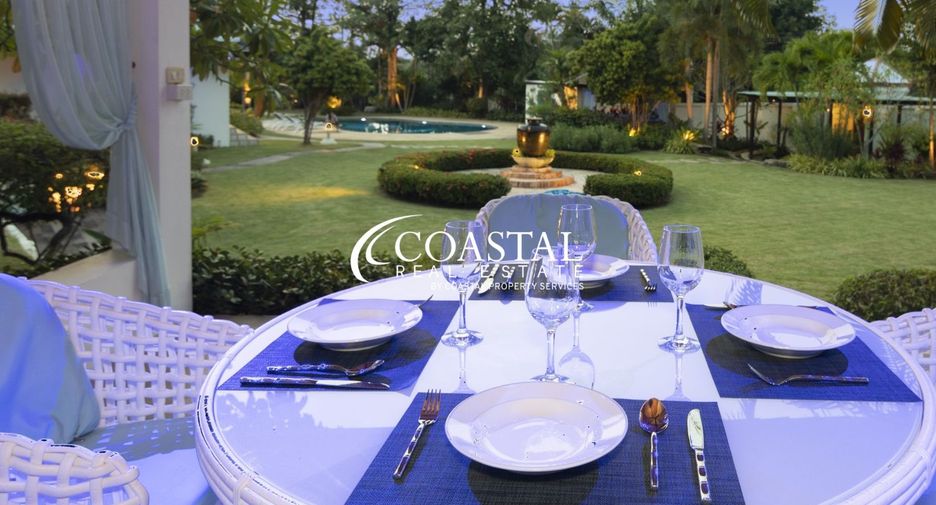 Haus zum Kauf mit 9 Zimmer in Sattahip, Chonburi