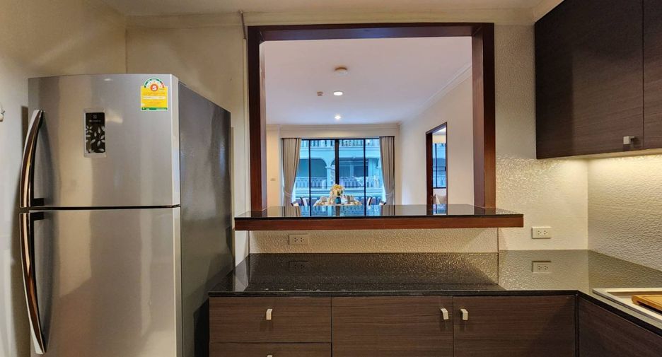 For rent 2 bedrooms apartment in Pathum Wan, Bangkok