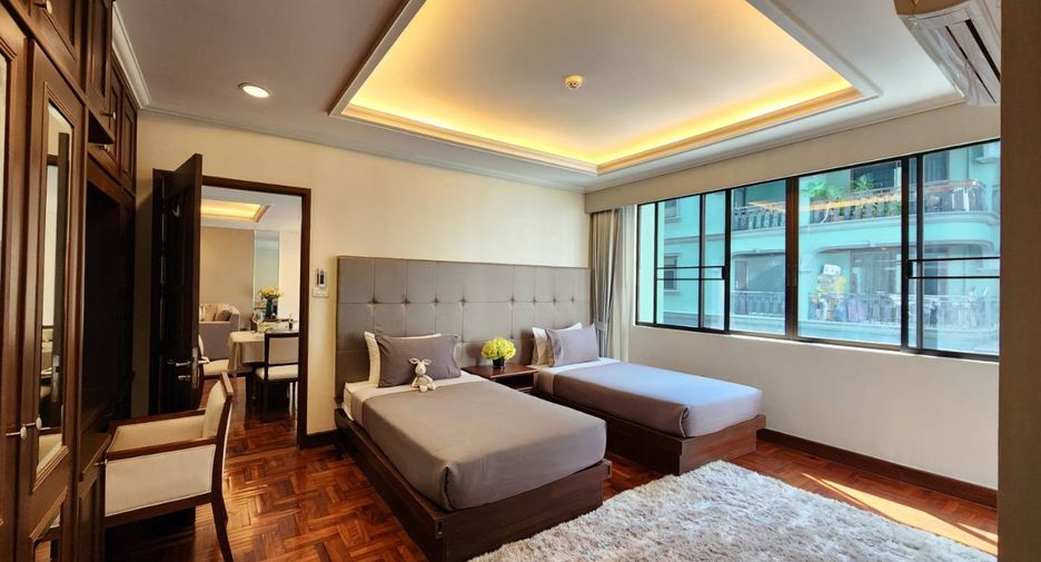 For rent 2 bedrooms apartment in Pathum Wan, Bangkok