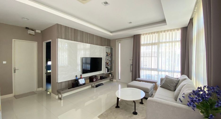 For sale 3 ベッドルーム house in Lat Krabang, Bangkok