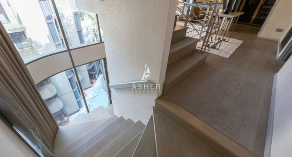 For sale 3 bedrooms condo in Watthana, Bangkok