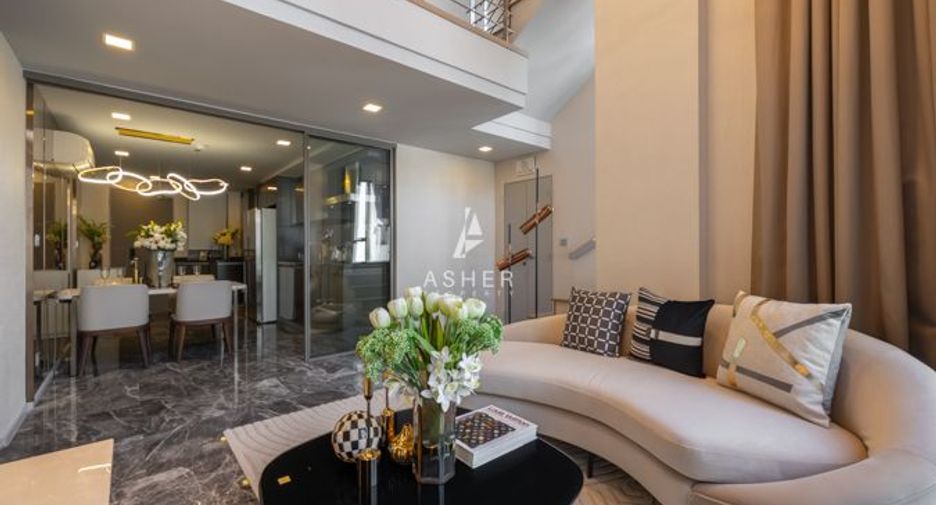 For sale 3 bedrooms condo in Watthana, Bangkok