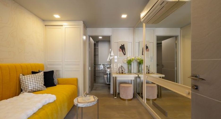 For sale 3 bedrooms condo in Watthana, Bangkok