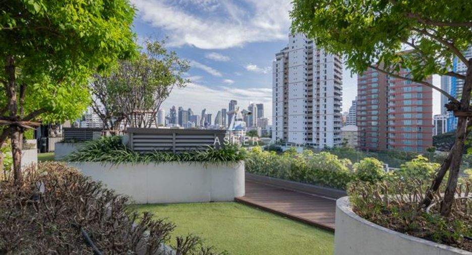 For sale 3 bedrooms condo in Watthana, Bangkok