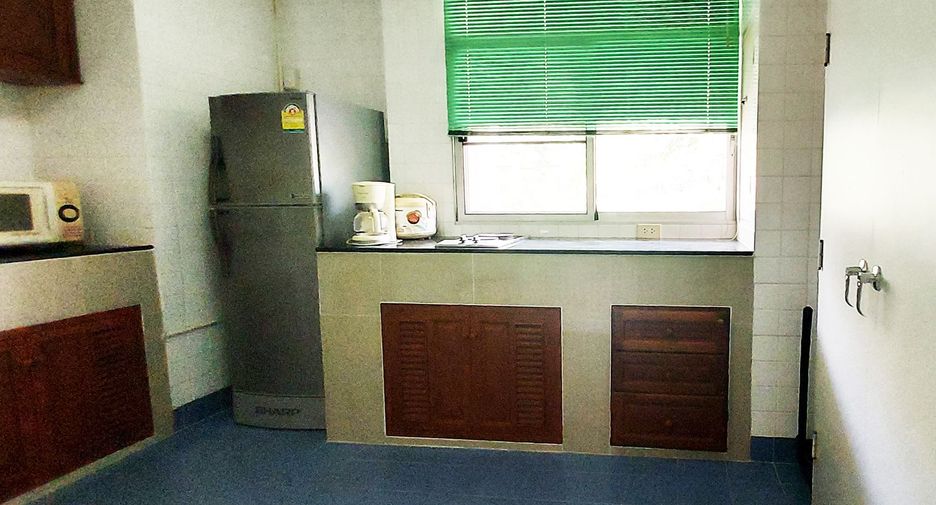 For sale 1 bed condo in Klaeng, Rayong