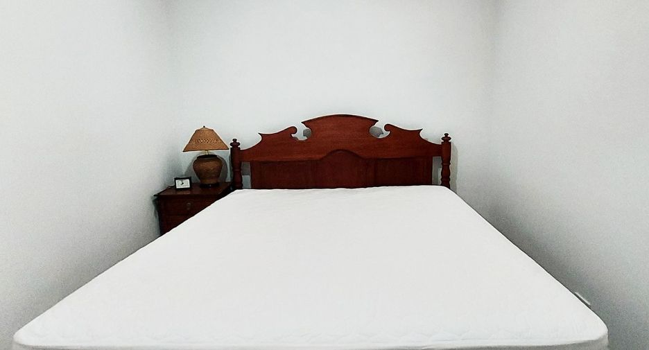 For sale 1 bed condo in Klaeng, Rayong
