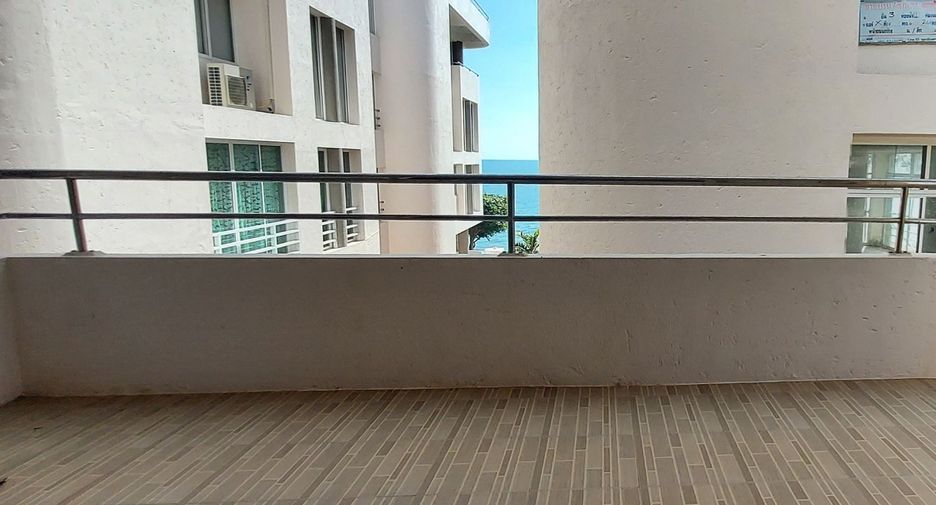 For sale 1 bed condo in Klaeng, Rayong