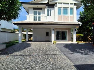 For rent 4 bedrooms house in Mueang Chiang Mai, Chiang Mai