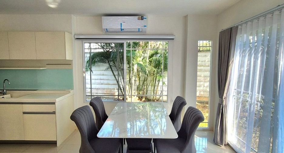 For rent 4 bedrooms house in Mueang Chiang Mai, Chiang Mai