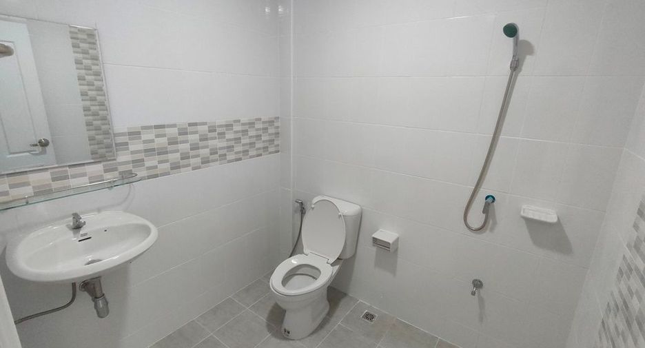 For sale スタジオ townhouse in Bang Khun Thian, Bangkok