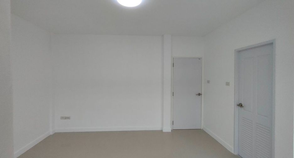 For sale スタジオ townhouse in Bang Khun Thian, Bangkok