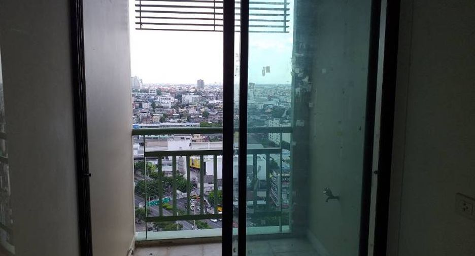 For sale studio condo in Thon Buri, Bangkok