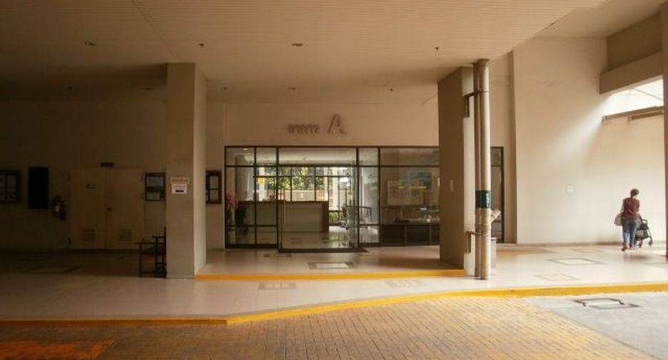 For sale studio condo in Thon Buri, Bangkok