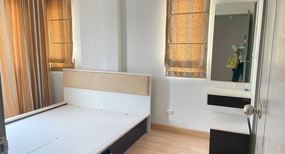 For sale スタジオ condo in Bang Khun Thian, Bangkok
