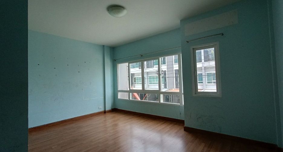 For sale スタジオ townhouse in Sai Mai, Bangkok
