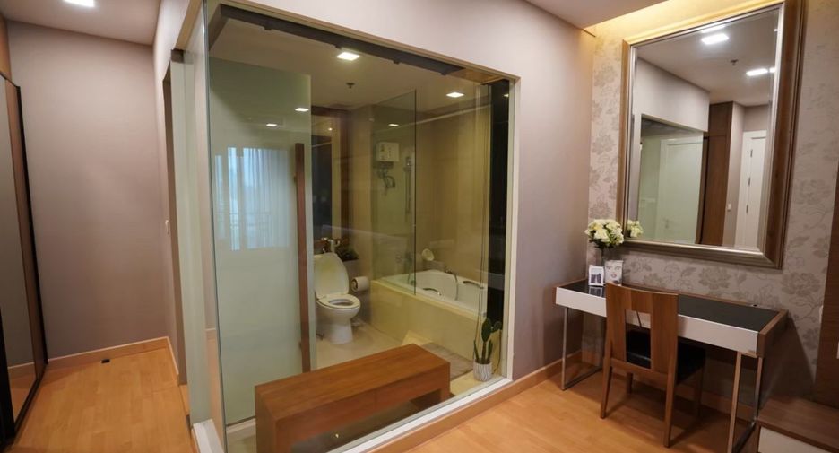 For sale 2 bedrooms condo in Khlong Toei, Bangkok