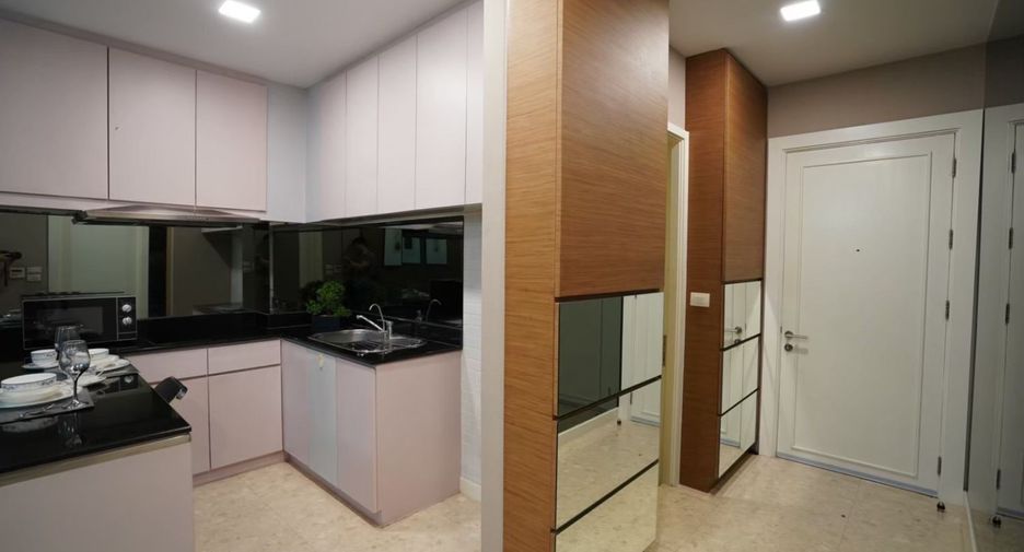 For sale 2 bedrooms condo in Khlong Toei, Bangkok