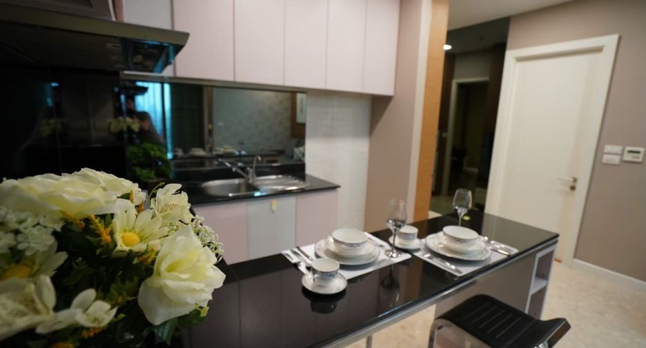 For sale 2 bedrooms condo in Khlong Toei, Bangkok