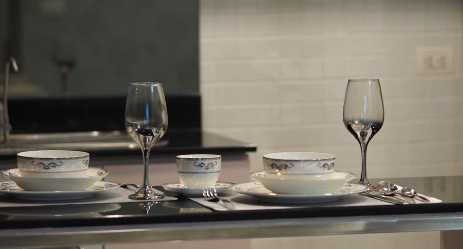 For sale 2 bedrooms condo in Khlong Toei, Bangkok